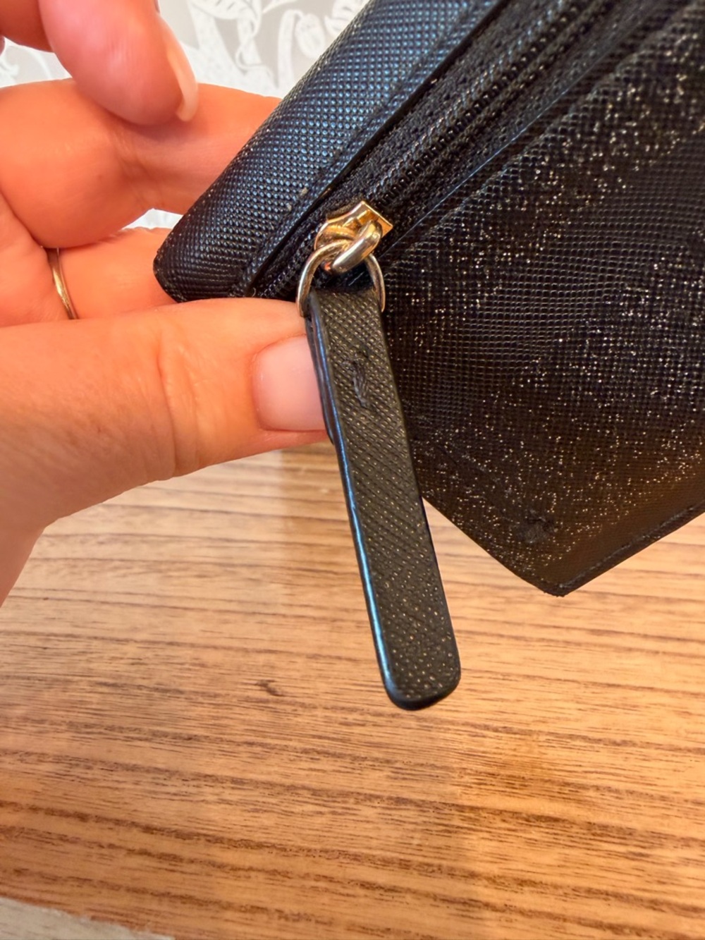 Kate Spade Glitter Mini Snap Wallet Black & Silver EUC - Picture 12 of 12